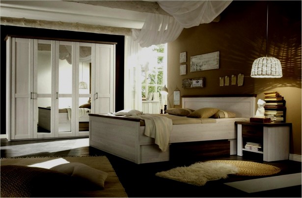 Schlafzimmer in beige