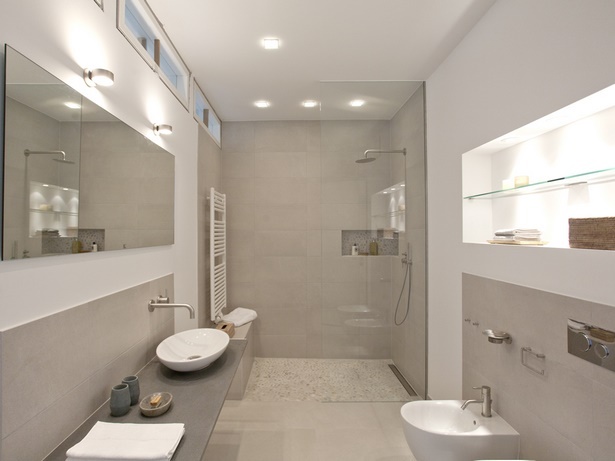 Moderne kleine badezimmer mit dusche