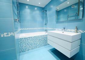 Badezimmer in blau