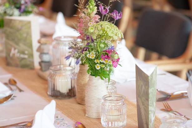 Dekoration für hochzeit