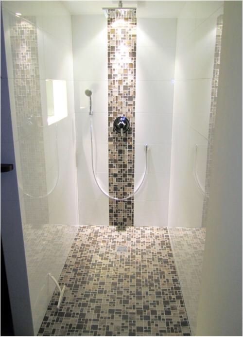 Badezimmer mosaik dusche