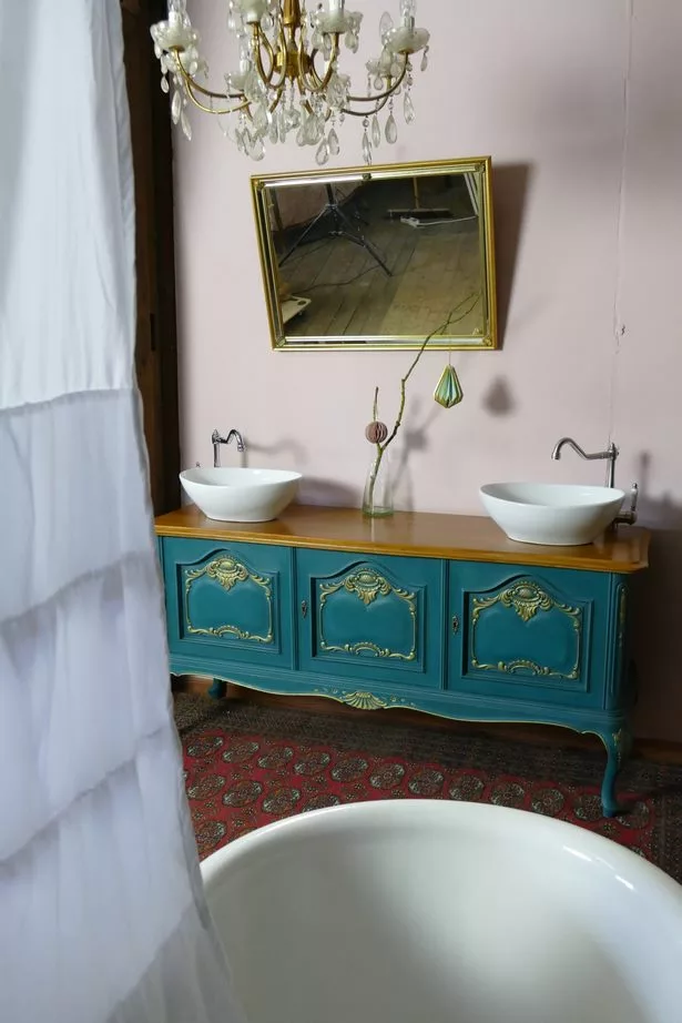 Badezimmermöbel im landhausstil