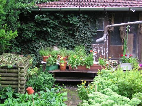 Kleine ecke im garten gestalten