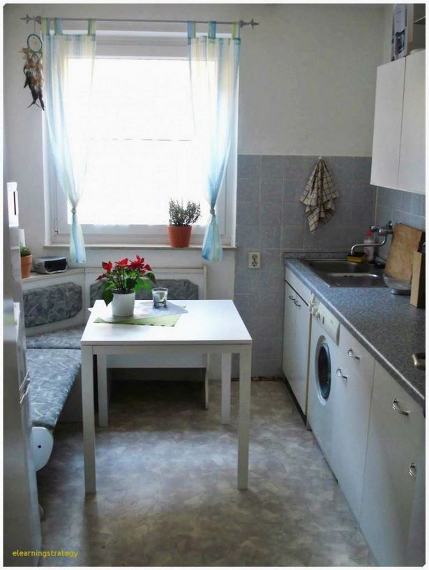 Kleine küche mit wohnzimmer