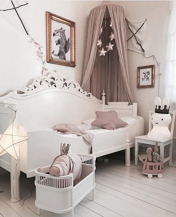 Mädchenzimmer grau