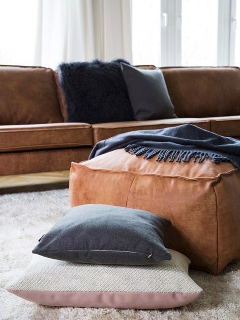 Braune couch welche wandfarbe
