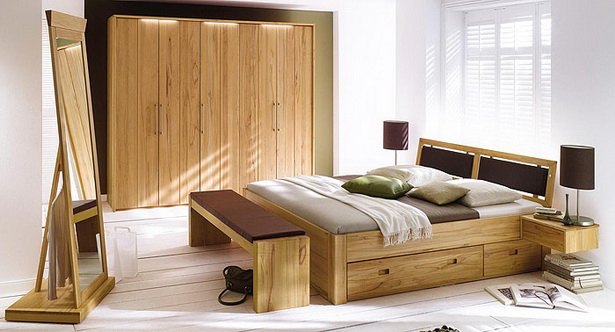 Schlafzimmer holz