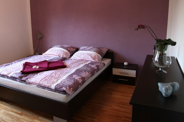 Schlafzimmer lila