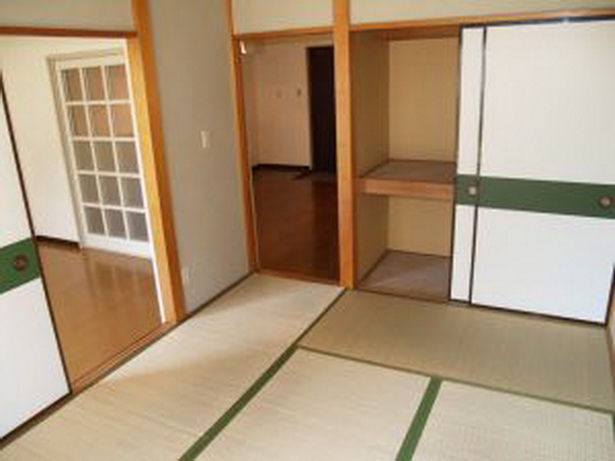 Zimmer japanisch einrichten