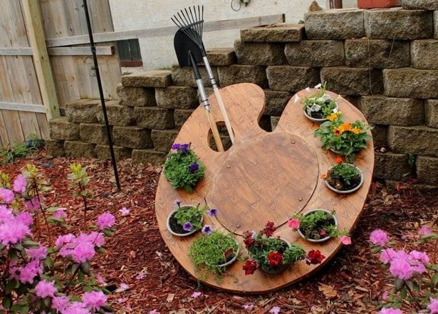 Gartendeko aus holz selber bauen