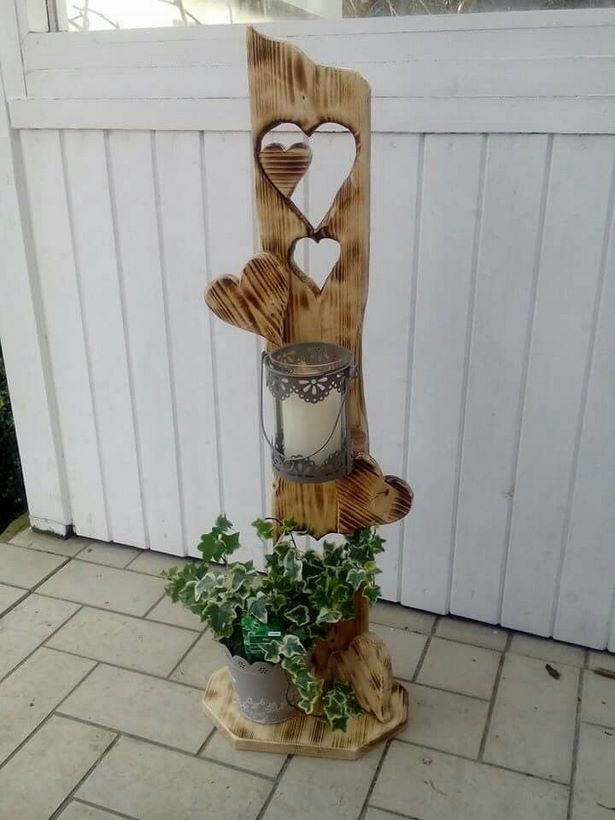 Holz deko draußen