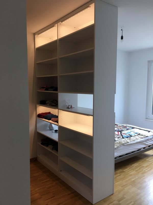 Schlafzimmerschrank als raumteiler