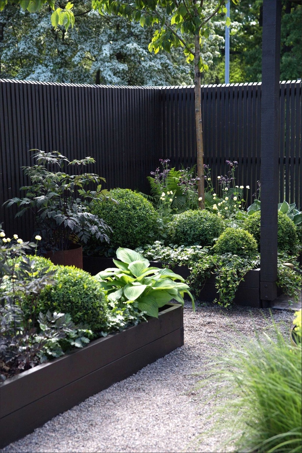 Gartengestaltung beispiele kleine gärten