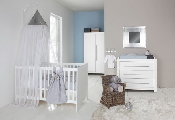 Babyzimmer in weiß