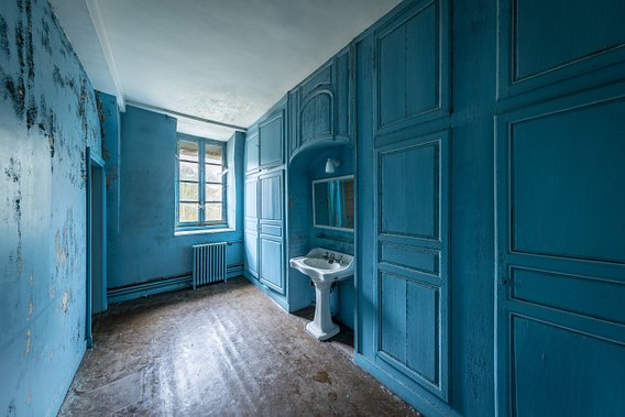 Blaues badezimmer