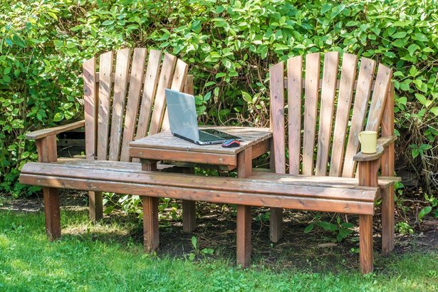 Kleine sitzecke im garten gestalten