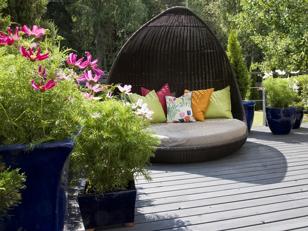 Kleiner garten mit terrasse gestalten