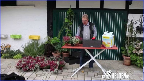 Balkon im herbst gestalten