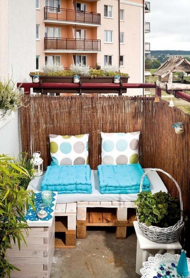 Kleine sitzecke balkon