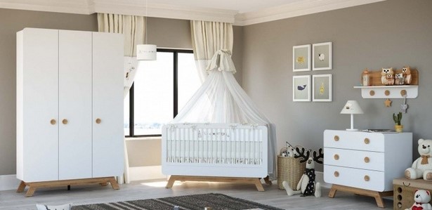 Babyzimmer beige weiß