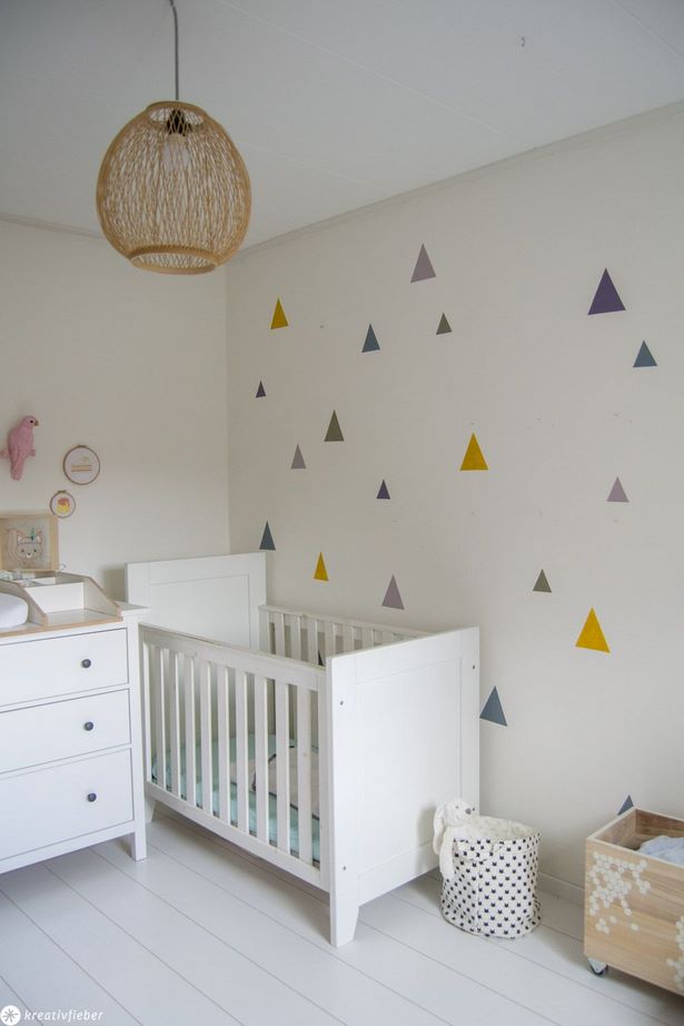 Babyzimmer bilder malen