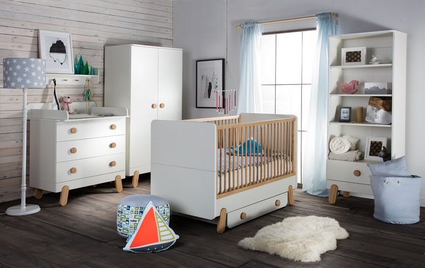 Babyzimmer weiß komplett
