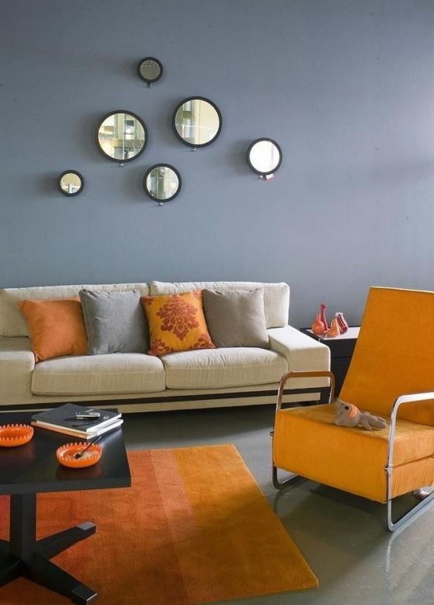 Orange couch welche wandfarbe